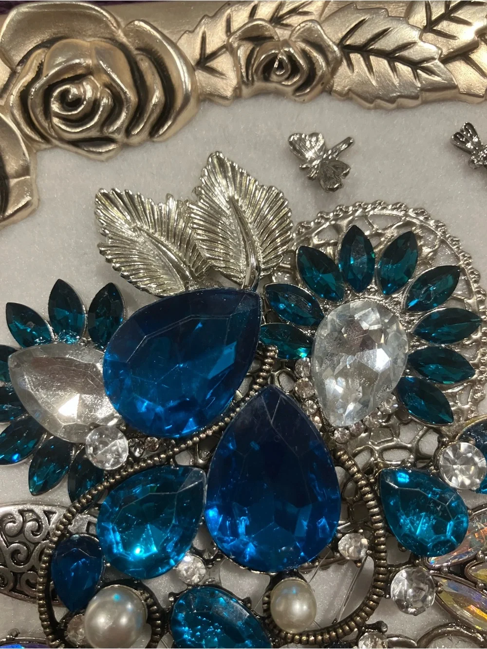 Blue Gem Floral Wall Decor Frame